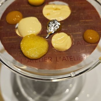 L'Atelier de Joël Robuchon - Mango dessert. - French Near Me - Paris, 75