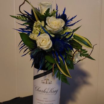 Safeway - Kisha, the florist at the Kapahulu Safeway did a beautiful job. I it! - Grocery Near Me - Honolulu, Hawaii Safeway - Kisha, the florist at the Kapahulu Safeway did a beautiful job. I it! - Grocery Near Me - Honolulu, Hawaii