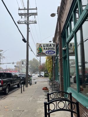 Lisa's Radial Cafe by null