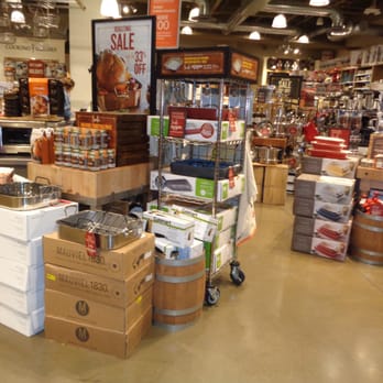 Sur La Table - Store Interior - Home Decor Near Me - Las Vegas, Nevada Sur La Table - Store Interior - Home Decor Near Me - Las Vegas, Nevada