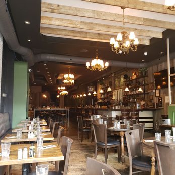 L'Gros Luxe - Breakfast & Brunch Near Me - Longueuil, Quebec