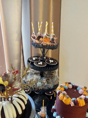 Rise Cupcakes by null