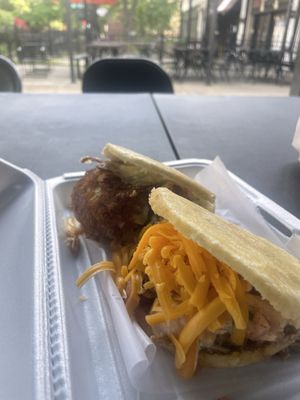 AREPA PA LOS PANA inc. by null