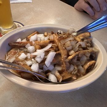 Gray's Coors Tavern - Slopper ready! - Bars Near Me - Pueblo, Colorado