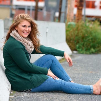 PropagandaAK - High School Senior Pictures in Anchorage Alaska - Photographers Near Me - Anchorage, Alaska