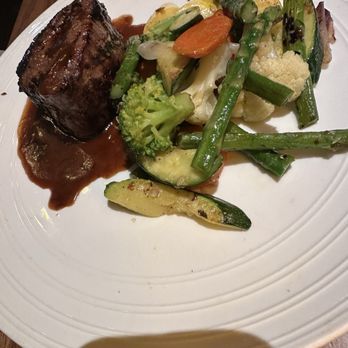 Trapeze Restaurant - Grilled filet mignon - Italian Near Me - Burlingame, California Trapeze Restaurant - Grilled filet mignon - Italian Near Me - Burlingame, California