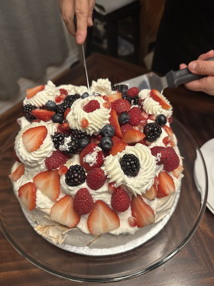 Quelque Chose Patisserie Logo