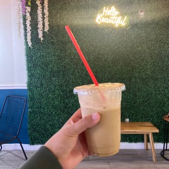 CoffeeMe - Cafes Near Me - Tampa, Florida