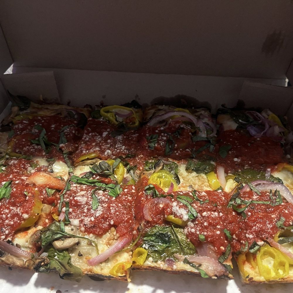Futuro - Veggie - Pizza Near Me - Indianapolis, Indiana Futuro - Veggie - Pizza Near Me - Indianapolis, Indiana