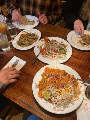 Dang's Thai Kitchen by null