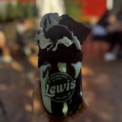 Lewis Adventure Farm & Zoo - Mint chocolate