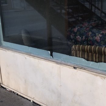 Nites Inn - You know your safe when the window is secured with duck tape - Hotels Near Me - Sioux Falls, South Dakota Nites Inn - You know your safe when the window is secured with duck tape - Hotels Near Me - Sioux Falls, South Dakota