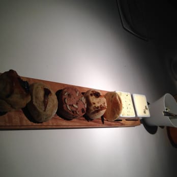 Restaurant Rigiblick - Fresh baked breads and flavored butters - Modern European Near Me - Zürich, ZH