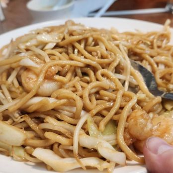 JW China Wok - Shrimp lo mein - Chinese Near Me - Redlands, California JW China Wok - Shrimp lo mein - Chinese Near Me - Redlands, California