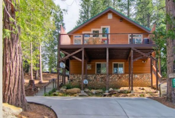 Scenic Wonders Lodging, Cabins and Rentals for Yosemite by null