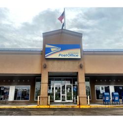 USPS - USPS 3024 N Ashland Ave, Chicago, IL 60657. Quick & Nice Service. Huge Parking.Cool!