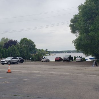 Danny Haskell's Pub - Nice view - American Near Me - Muskego, Wisconsin