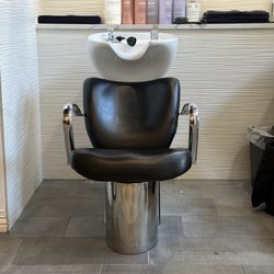 Shampoo sink