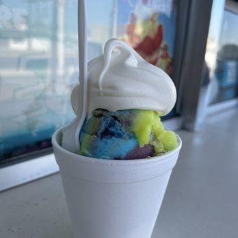 J's Ice Cream Parlor - Mudder pucker Jlatti - Shaved Ice Near Me - Pico Rivera, California