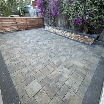 Boomerang - New fence - Masonry/Concrete Near Me