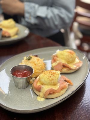 Mirella’s Tavern by null