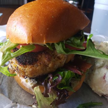 The Ten Top - Chili rybbed crabcake special - American Near Me - Norfolk, Virginia