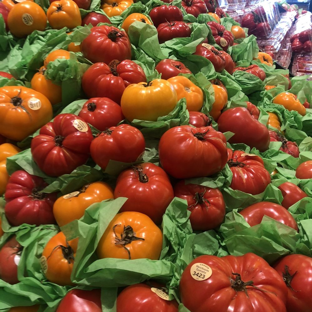 How can you not wanna buy these?! Beautiful tomatoes 12-27-2020 How can you not wanna buy these?! Beautiful tomatoes 12-27-2020