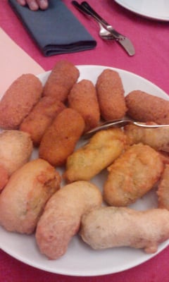 La Gatta Mangiona by null