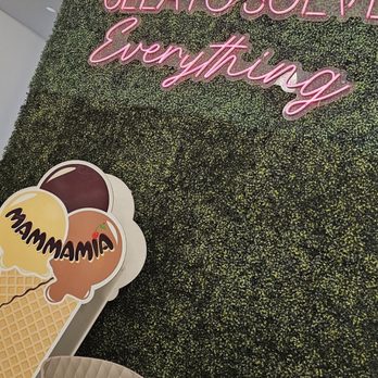 Mammamia Gelato- Brickell - Gelato Near Me - Miami, Florida