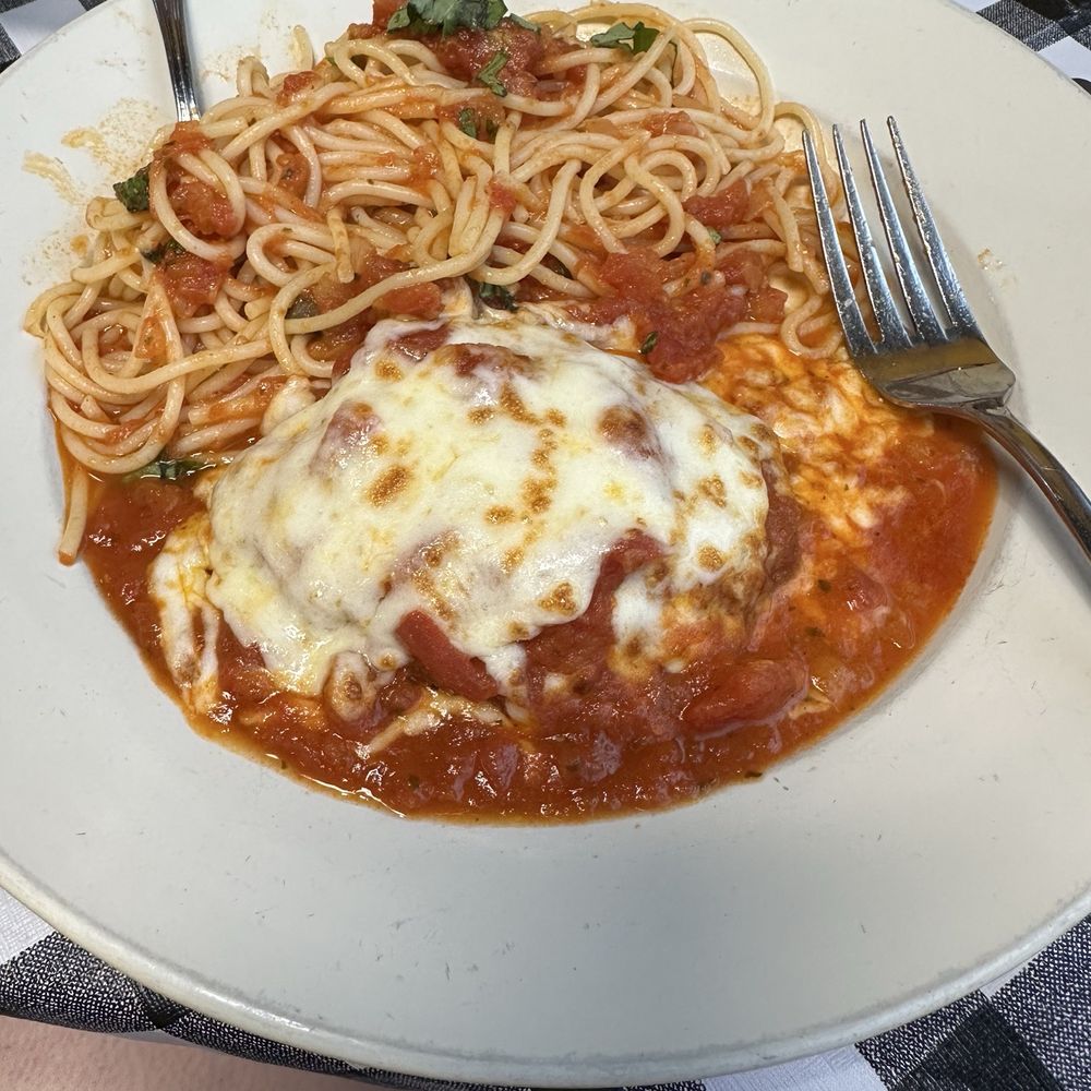 Roma Italian Restaurant - Chicken parm - Salad Near Me - Jackson, Missouri Roma Italian Restaurant - Chicken parm - Salad Near Me - Jackson, Missouri