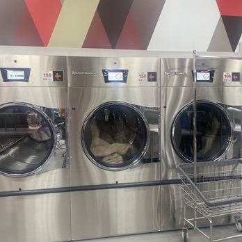 Speed Queen Laundry - Laundromat Near Me - Chicago, Illinois