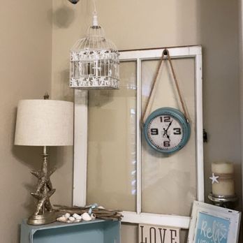 Pacific Plaza Resort  - Living room decor. - Hotels Near Me - Oceano, California