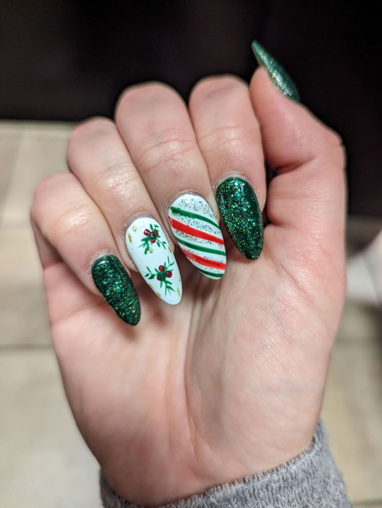 KIM NAIL AND TAN Updated May 2024 15 Photos & 14 Reviews 240 Chippewa Town Ctr, Beaver