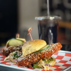 kūKri - Korean BBQ Sliders with Drink