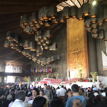 Basílica de Guadalupe - A look inside - Churches Near Me - Ciudad de Mexico, DIF