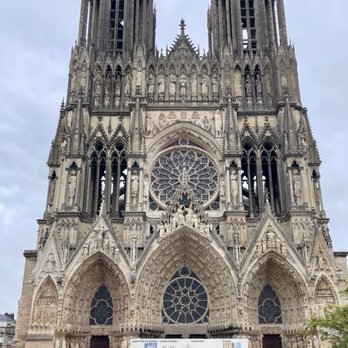 Paris Champagne Tour - Reims Carhedral - Wine Tours Near Me - Meudon, 92