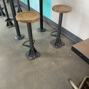 MOD Pizza - Dirty area! - Pizza Near Me - Cypress, Texas