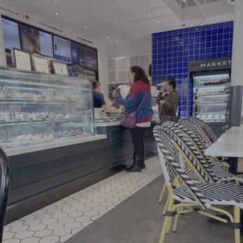 Paris Baguette - storefront is nicely kept well stocked - Coffee & Tea Near Me - Las Vegas, Nevada Paris Baguette - storefront is nicely kept well stocked - Coffee & Tea Near Me - Las Vegas, Nevada