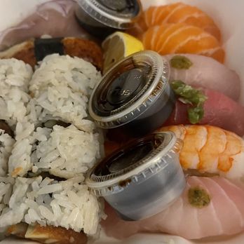 FUJIYA - 8 PCS SUSHI COMBINATION - Japanese Near Me - Burbank, California FUJIYA - 8 PCS SUSHI COMBINATION - Japanese Near Me - Burbank, California