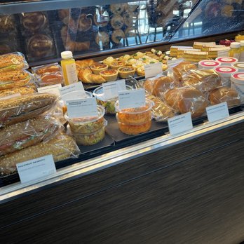 Sprüngli - All the food choices. - Coffee & Tea Near Me