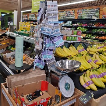 Natural Grocers - a display of bananas in a grocery store - Grocery Near Me - Denver, Colorado Natural Grocers - a display of bananas in a grocery store - Grocery Near Me - Denver, Colorado