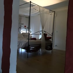 Den Witten Leewu - 4 poster bed in the suite