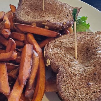 The Trails Eatery - BLTA SANDWICH - Breakfast & Brunch Near Me - San Diego, California The Trails Eatery - BLTA SANDWICH - Breakfast & Brunch Near Me - San Diego, California