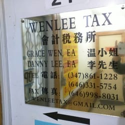 WenLee Tax - Tax firm's golden sign