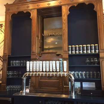 Vis Major Brewing - Behind the bar - Breweries Near Me - Omaha, Nebraska