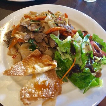 Spicy Lime Thai - Drunken Noodle Lunch Special - Thai Near Me - Encino, California