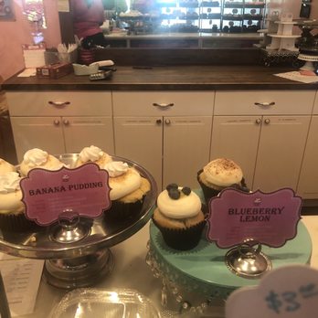 Smallcakes - Bakeries Near Me - Durham, North Carolina