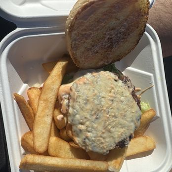 The Salty Heifers Burger Shack - Messy bessy, no pickles - Burgers Near Me The Salty Heifers Burger Shack - Messy bessy, no pickles - Burgers Near Me