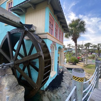 Fiesta Falls Minature Golf - Mini Golf Near Me - Saint Augustine, Florida
