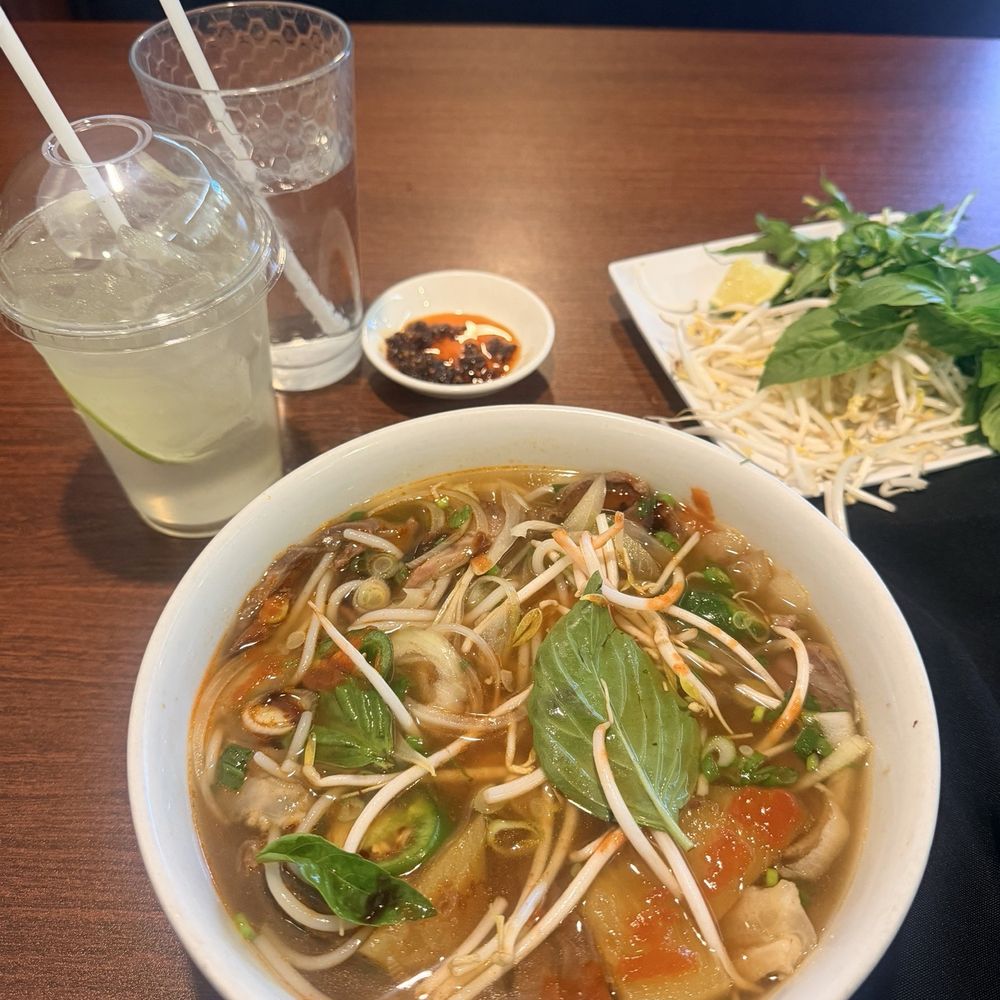 Pho14 Noodles Palace - Bun Bo Hue - Vietnamese Near Me - Lincoln, Nebraska Pho14 Noodles Palace - Bun Bo Hue - Vietnamese Near Me - Lincoln, Nebraska